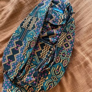 Kavu rope sling bag in print/color pixel palace.
